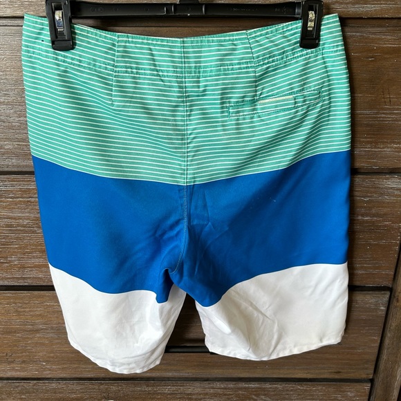 Hollister Board Shorts - size 32 - Picture 2 of 2